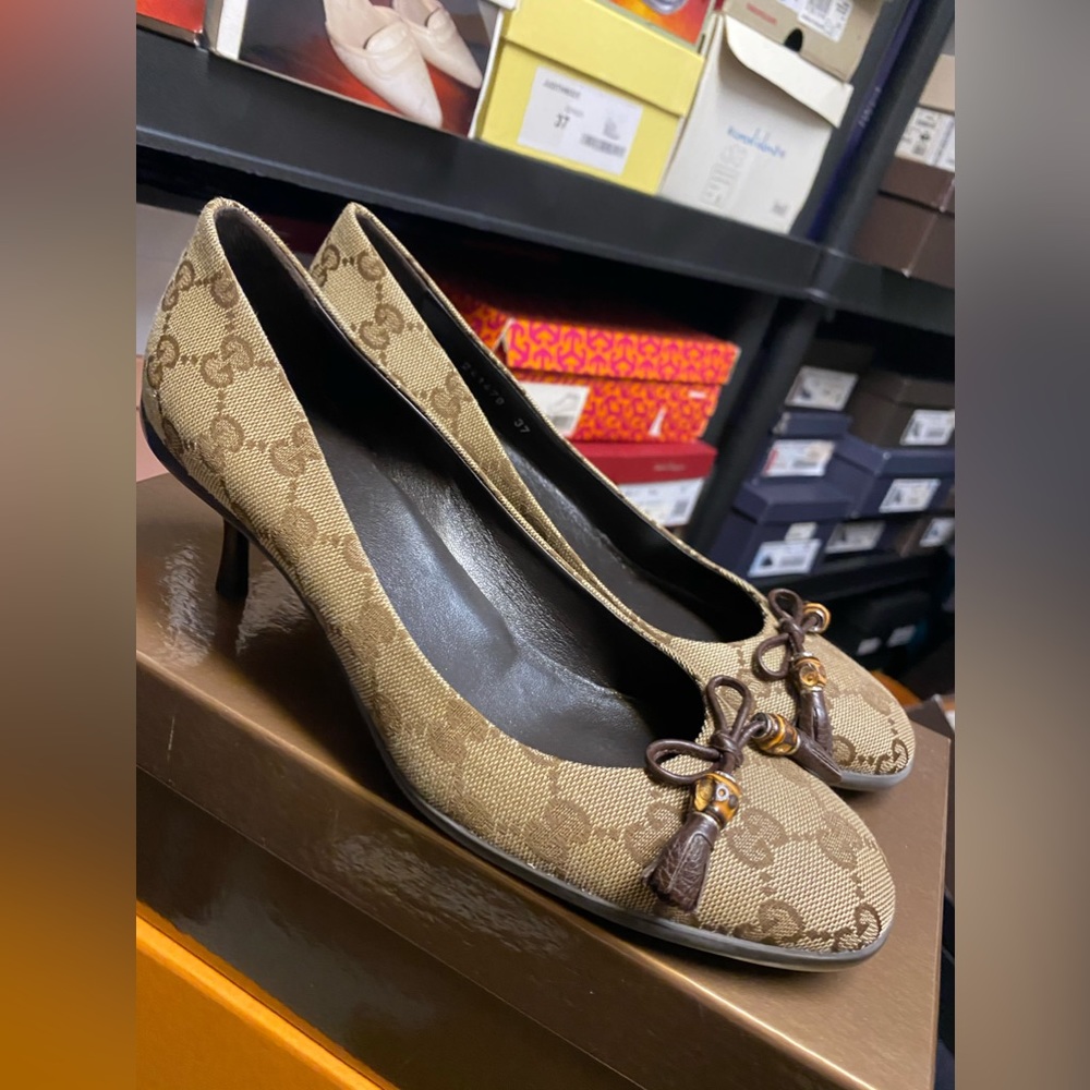 Gucci pump
